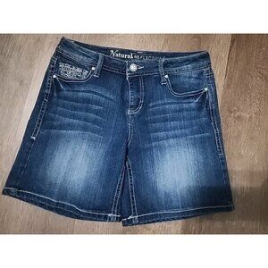 Natural Reflections Jean‎ Shorts Women's Size 2 Denim Blue Embroidered Pocket
